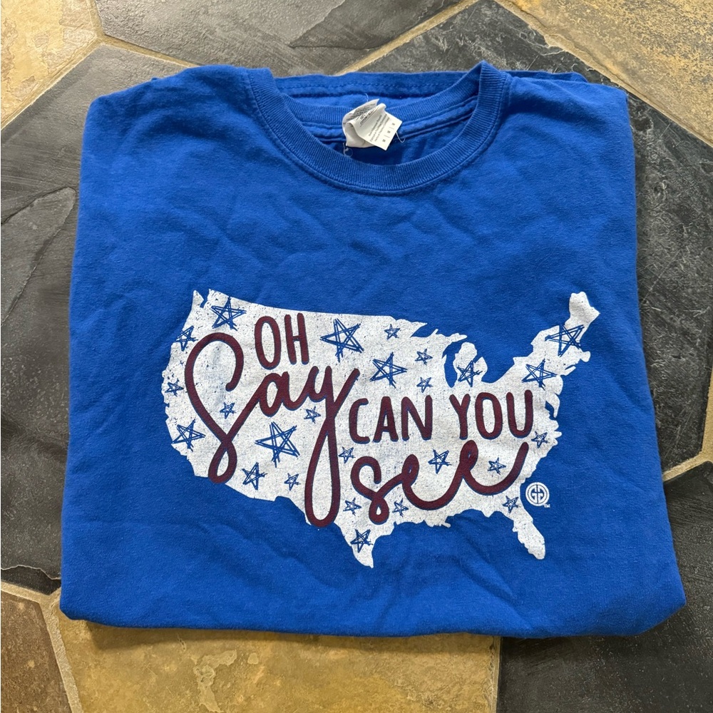 Patriotic short sleeve shirt, size M